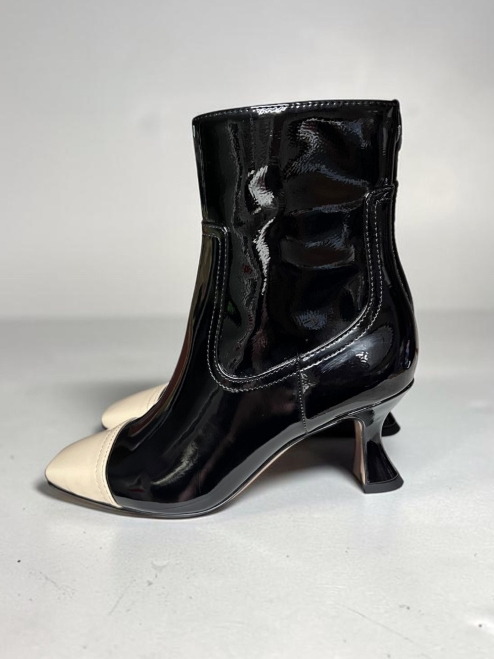 🌻NEW w.box Sam Edelman Livia Ankle Booties Square Toe Spool Block Heel Size 6
